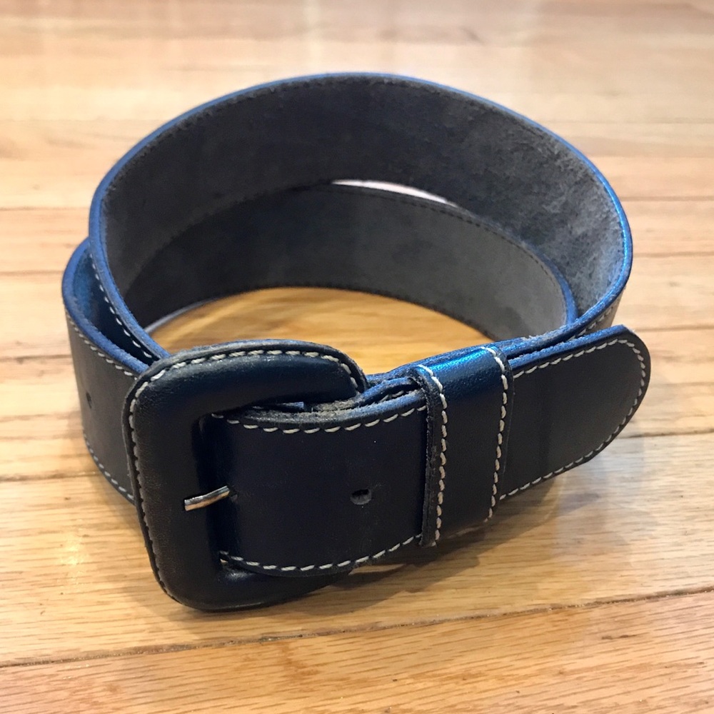 Navy Leather GAP Belt